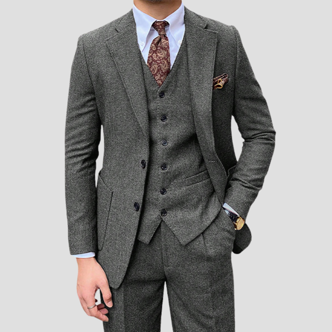 Men's Slim Suit Blended Fabric Three-Piece with Coordinated Vest